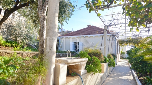 House ca. 135 m2 with sea view I Attractive position | Dubrovnik