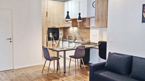 PRODAJA – RENOVIRAN DVOSOBAN STAN NA ODLIČNOJ LOKACIJI, KVATRIĆ, 36 m²