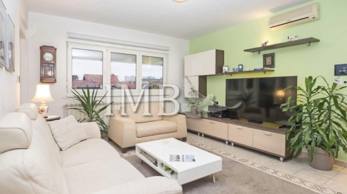 ZAGREB, JARUN, STAGLIŠĆE | RENOVIRAN PETEROSOBAN STAN 134 m2